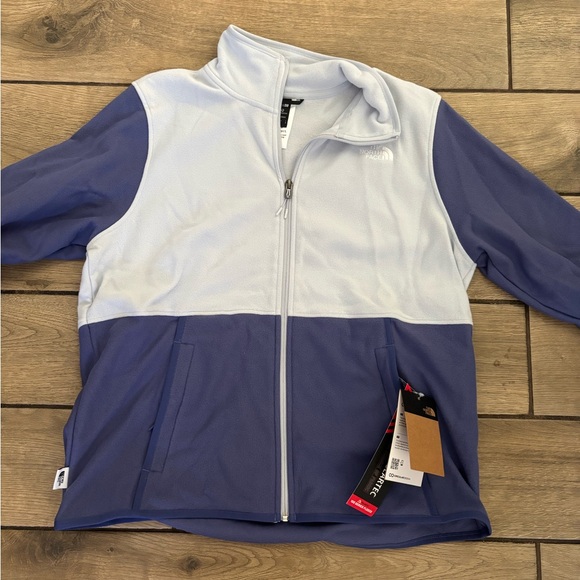 The North Face: Brand New! With Tags! women’s fleece pullover. Size large - Picture 5 of 11